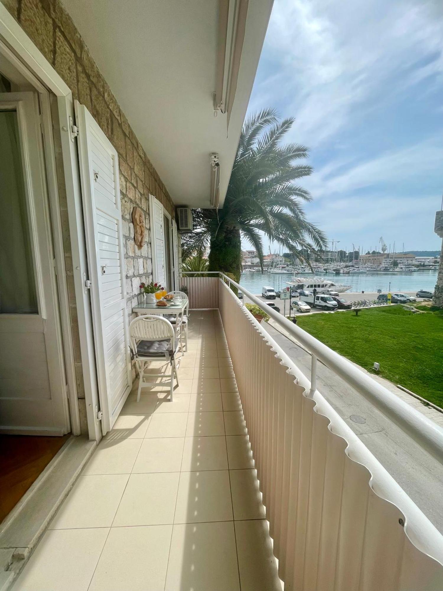Dinka Old Town Apartment With Sea View Traù Esterno foto