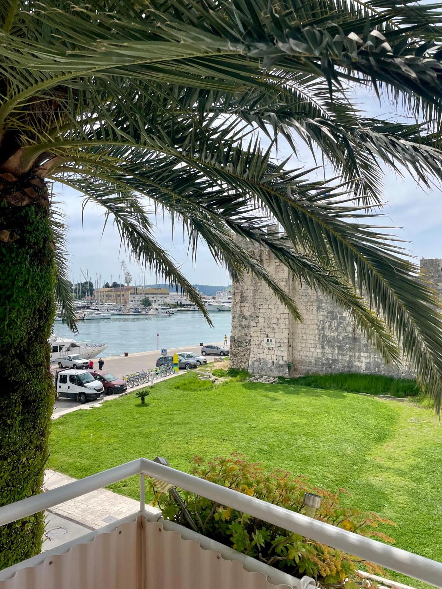 Dinka Old Town Apartment With Sea View Traù Esterno foto